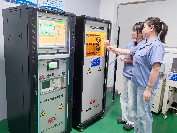 時恒電子研發實驗室 2