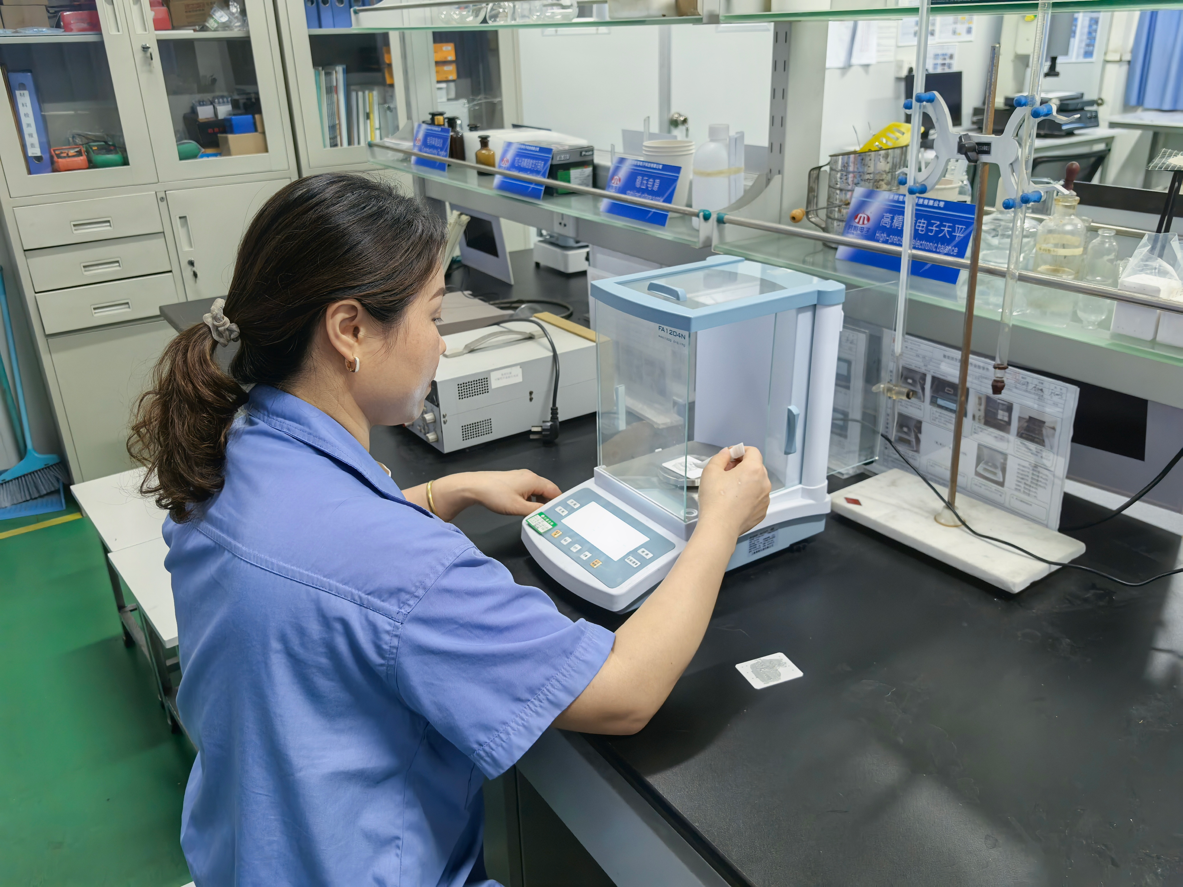 時恒電子研發實驗室2