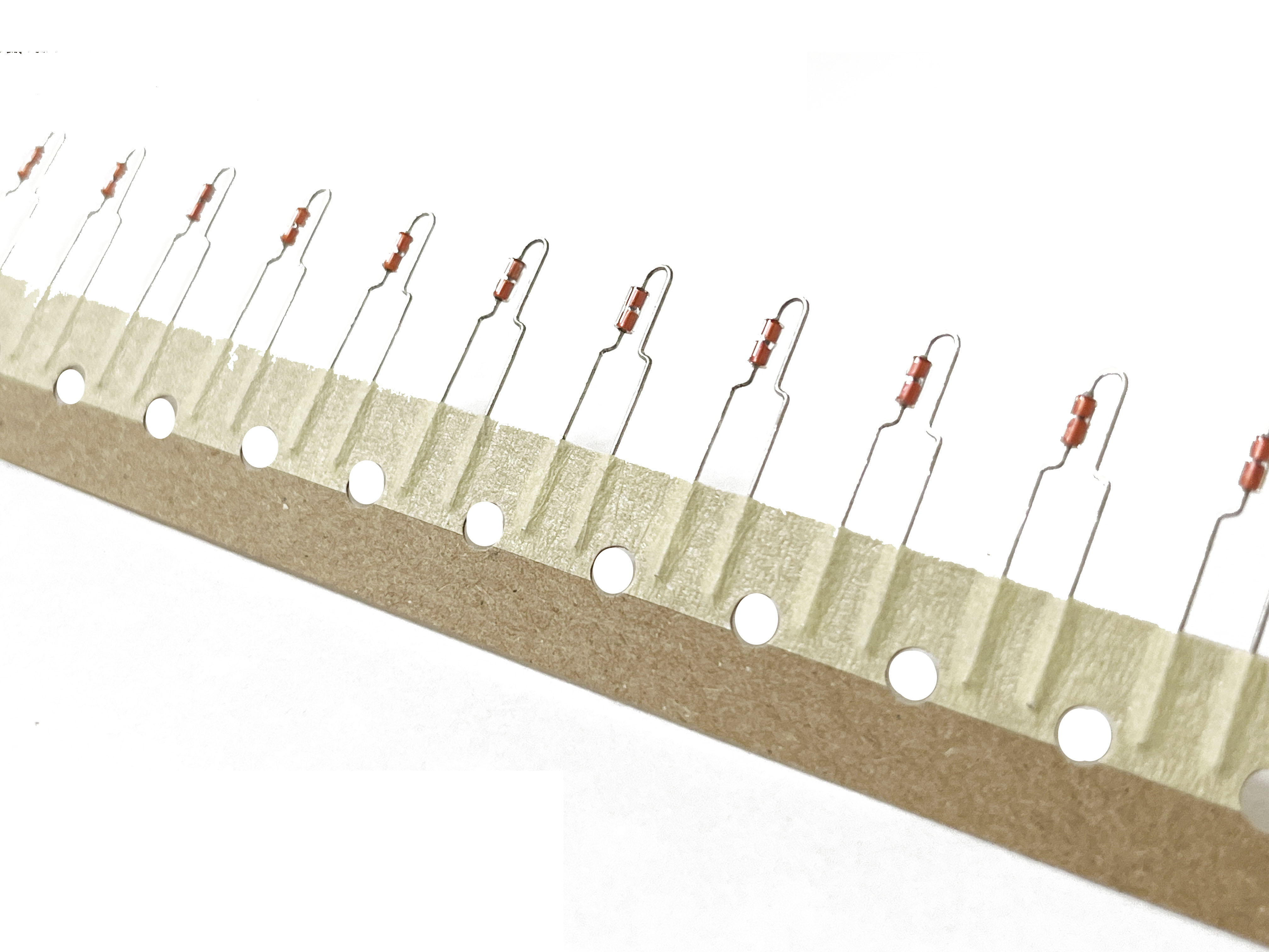 車(chē)內(nèi)測(cè)溫傳感器